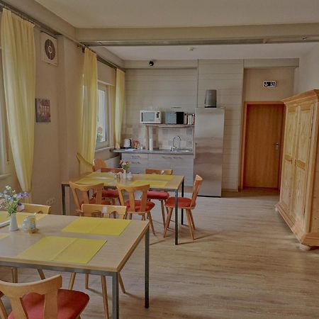 Pension Und Ferienwohnungen Bachmann Wölfersheim Exterior foto