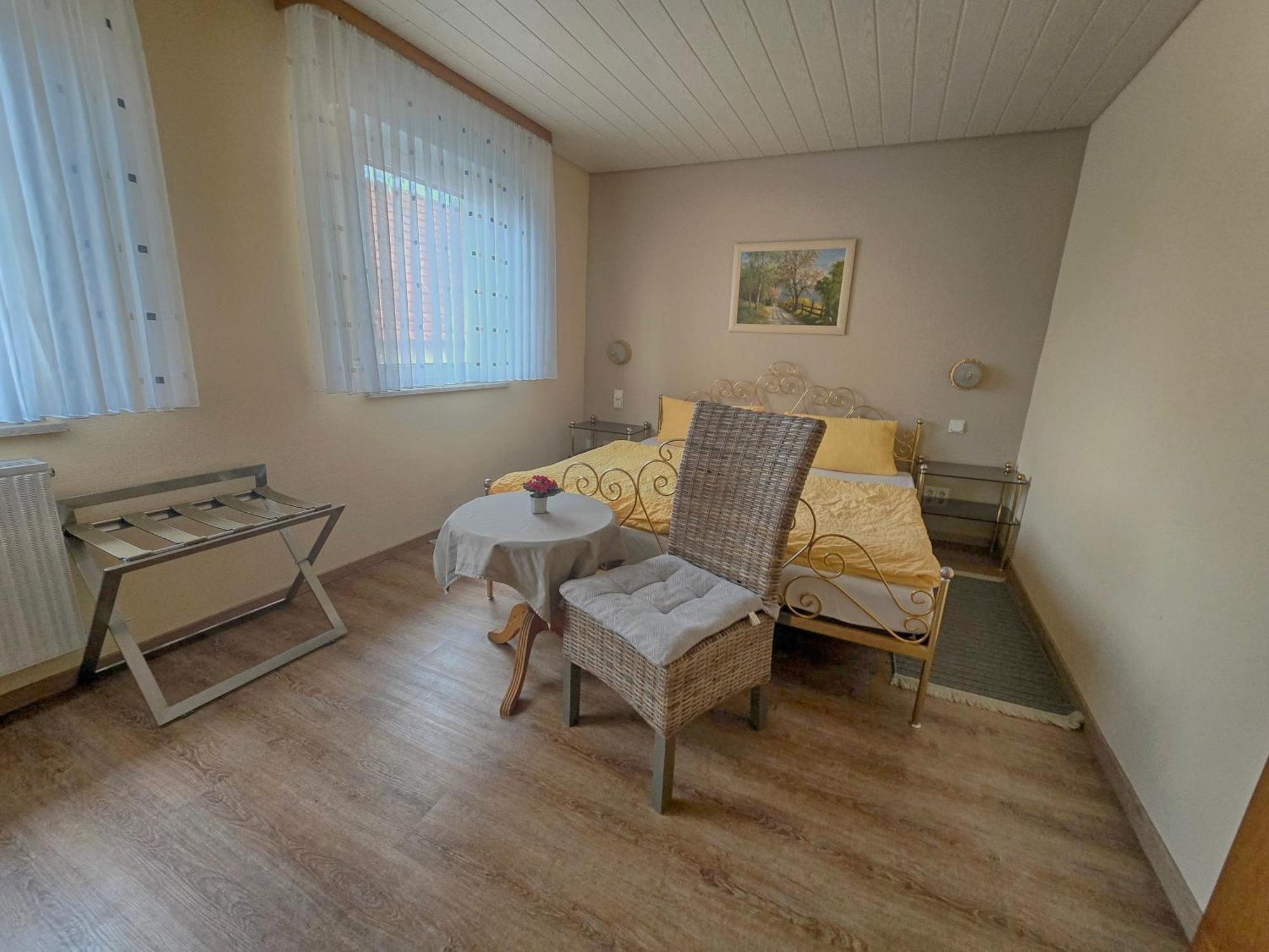 Pension Und Ferienwohnungen Bachmann Wölfersheim Exterior foto